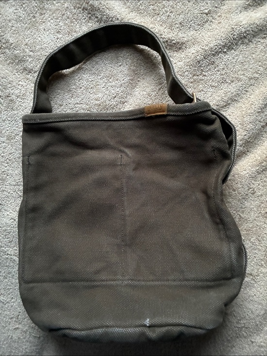 Duluth Trading Co Handbags - Duluth Trading Co Olive Green Canvas Messenger Bag